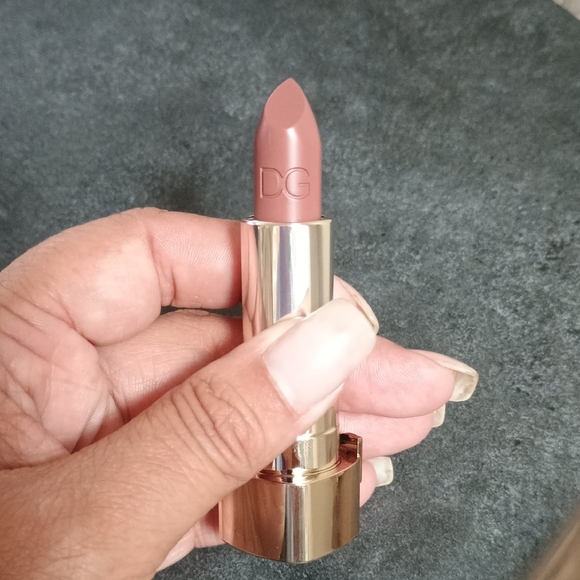 Dolce & Gabbana Lipstick The Only One Sheer (Sensual Tan) - Picture 5 of 5